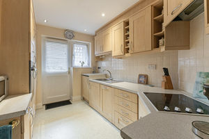 Kitchen- click for photo gallery